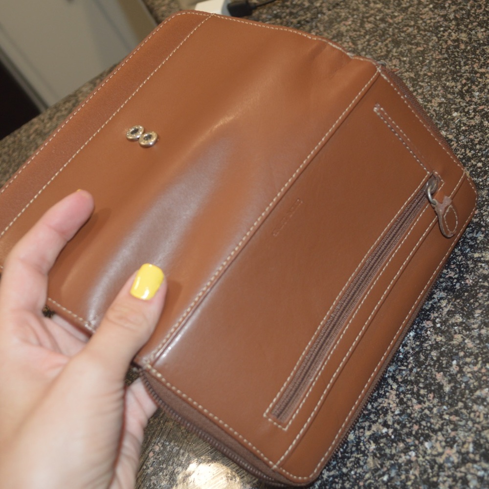 3 small purses - Picture 9 of 11
